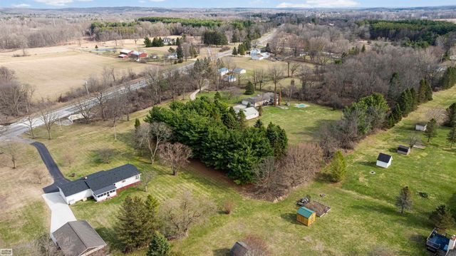 10206 S State Road, Goodrich, MI 48438