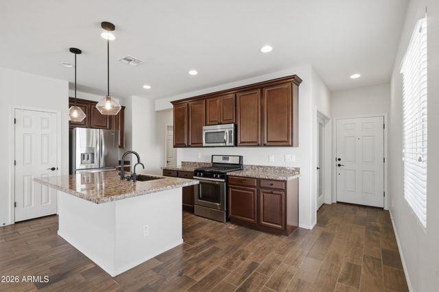 17881 W SILVER FOX Way, Goodyear, AZ 85338