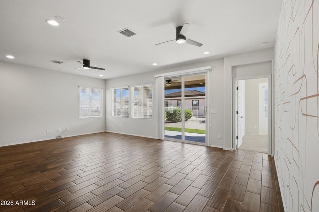 17881 W SILVER FOX Way, Goodyear, AZ 85338