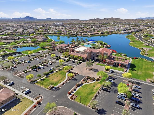 17881 W SILVER FOX Way, Goodyear, AZ 85338