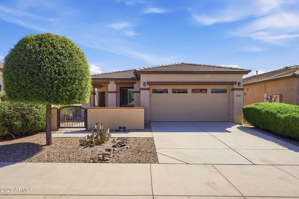 17881 W SILVER FOX Way, Goodyear, AZ 85338