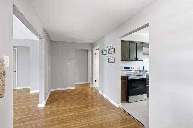 1009 AGAIN ST, Columbia, MO 65203