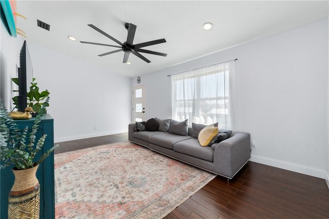 919 Landsdowne Drive, Sebastian, FL 32958