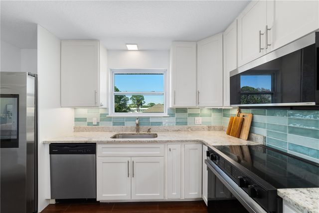 919 Landsdowne Drive, Sebastian, FL 32958