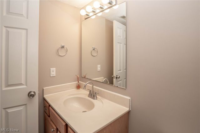 5328 Fawn Circle, Kent, OH 44240