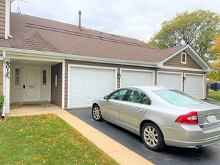 601 Hanover Court Z1, Schaumburg, IL 60194