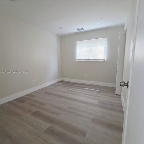 601 NE 1st St, Pompano Beach, FL 33060