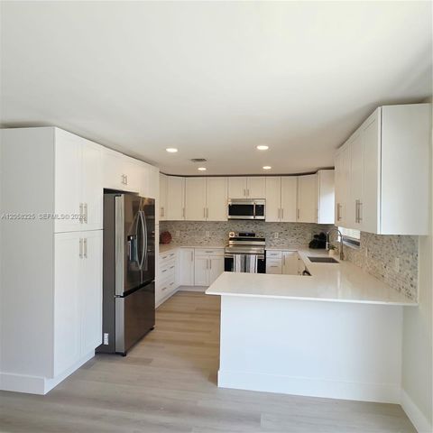 601 NE 1st St, Pompano Beach, FL 33060