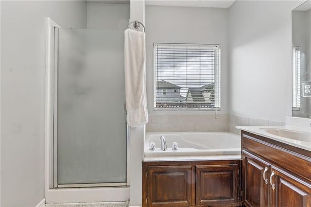 19712 E 6th Street North Street, Independence, MO 64056