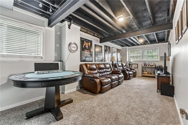 19712 E 6th Street North Street, Independence, MO 64056