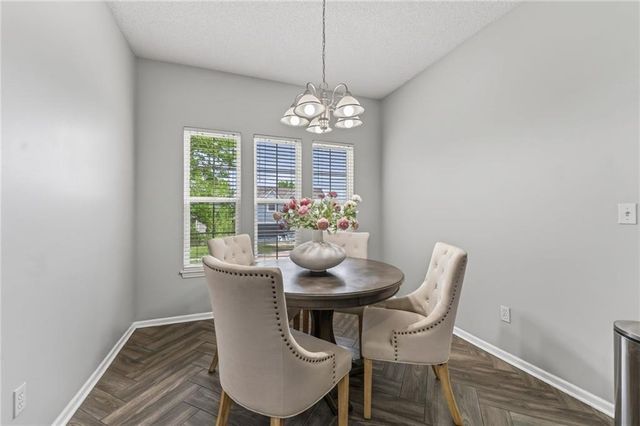 19712 E 6th Street North Street, Independence, MO 64056