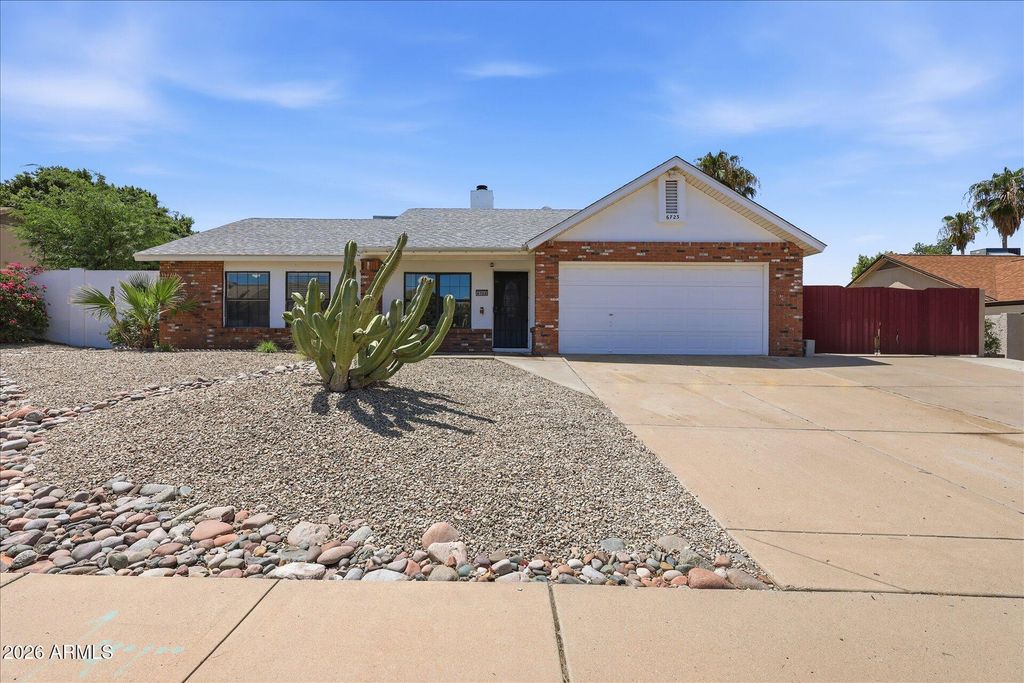 6723 E IVYGLEN Street, Mesa, AZ 85205 — exterior