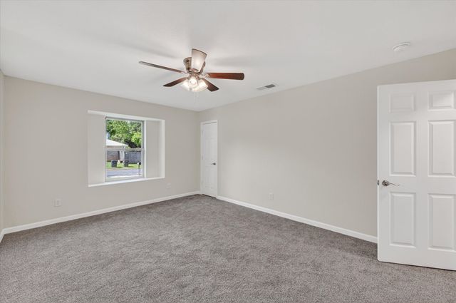 3200 S Meadow Drive, Fort Worth, TX 76133