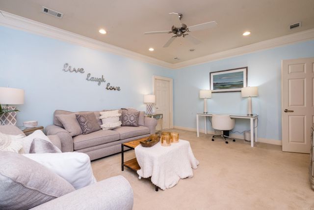 10 Courts Drive, Little Rock, AR 72223