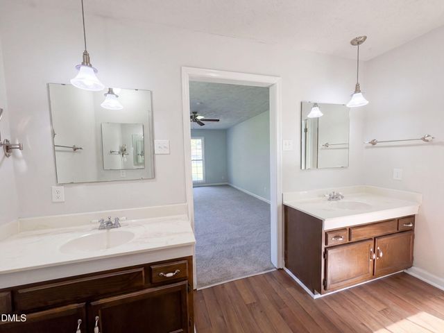 2337 Rolling Hill Road, Fayetteville, NC 28304