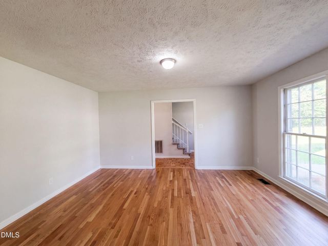2337 Rolling Hill Road, Fayetteville, NC 28304
