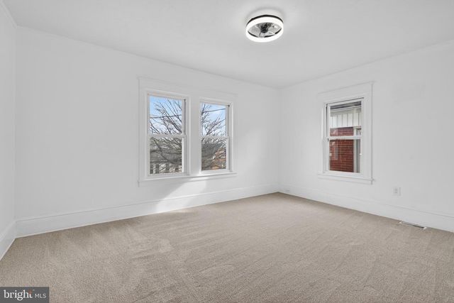 202 S MAIN ST, Red Lion, PA 17356