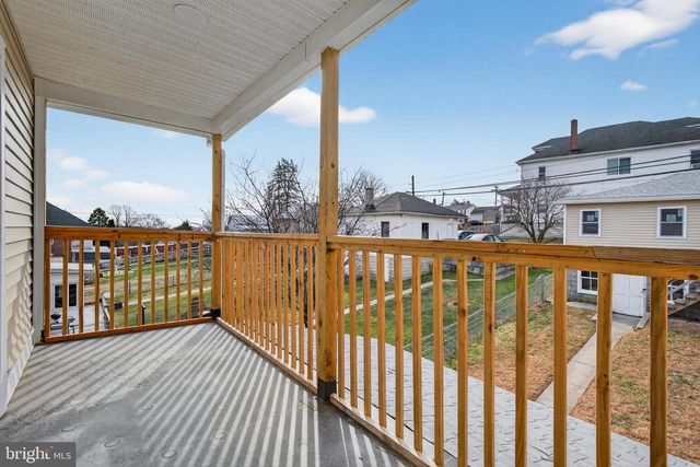 202 S MAIN ST, Red Lion, PA 17356