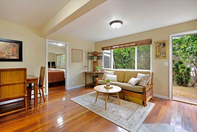 1115 Pookela Rd, Makawao, HI 96768