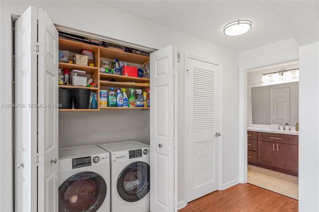 533 NE 3rd Ave 503, Fort Lauderdale, FL 33301