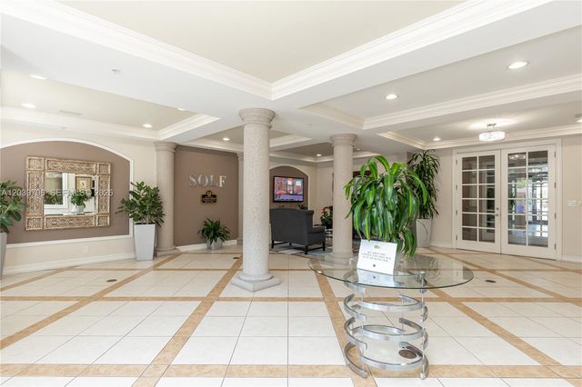 533 NE 3rd Ave 503, Fort Lauderdale, FL 33301