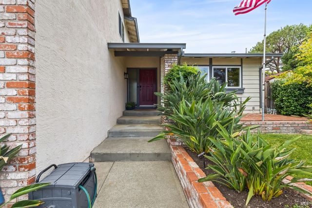 1806 Nantucket Pl, Fairfield, CA 94534