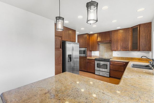 1806 Nantucket Pl, Fairfield, CA 94534