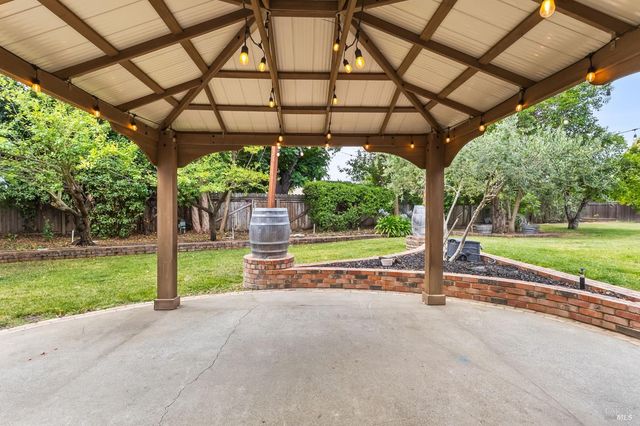 1806 Nantucket Pl, Fairfield, CA 94534