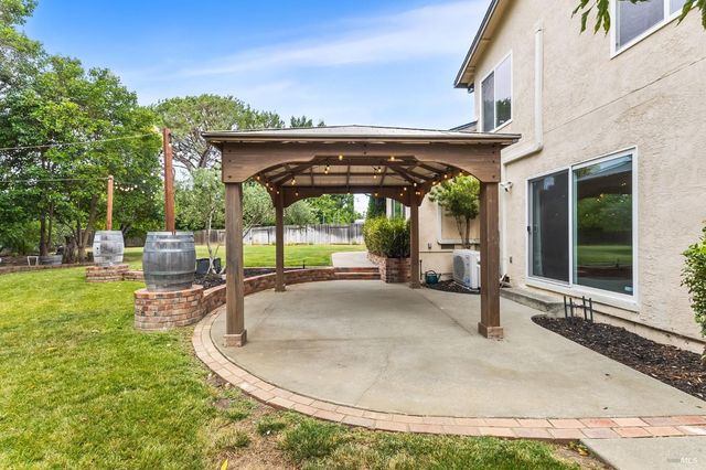 1806 Nantucket Pl, Fairfield, CA 94534