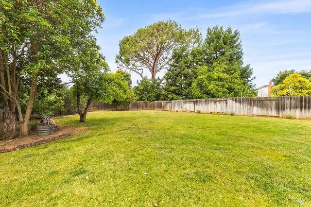 1806 Nantucket Pl, Fairfield, CA 94534