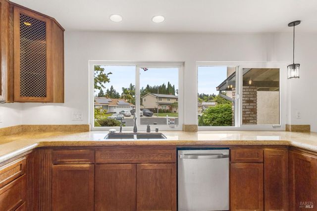 1806 Nantucket Pl, Fairfield, CA 94534