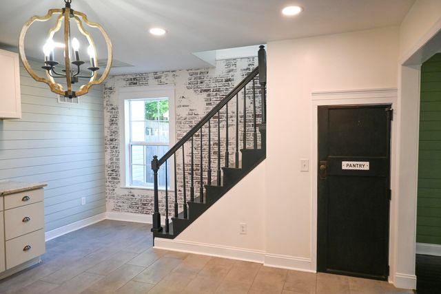106 N 4th Street, Nicholasville, KY 40356