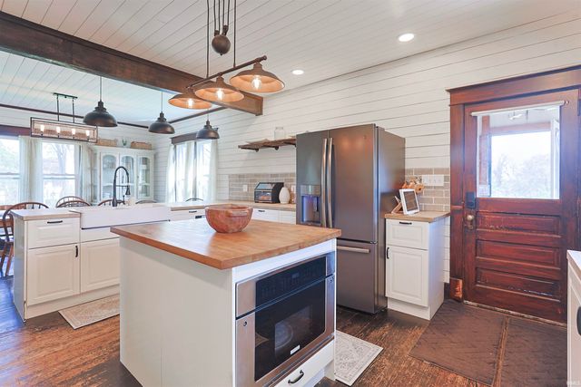 23260 Brick Road, South Bend, IN 46628