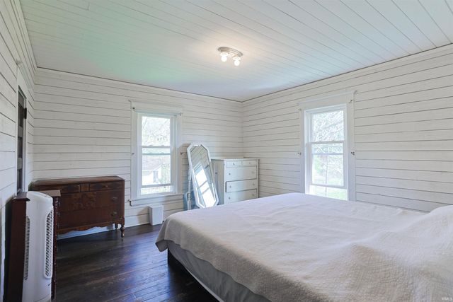 23260 Brick Road, South Bend, IN 46628