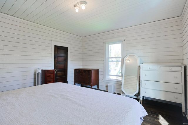 23260 Brick Road, South Bend, IN 46628