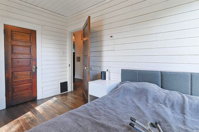 23260 Brick Road, South Bend, IN 46628