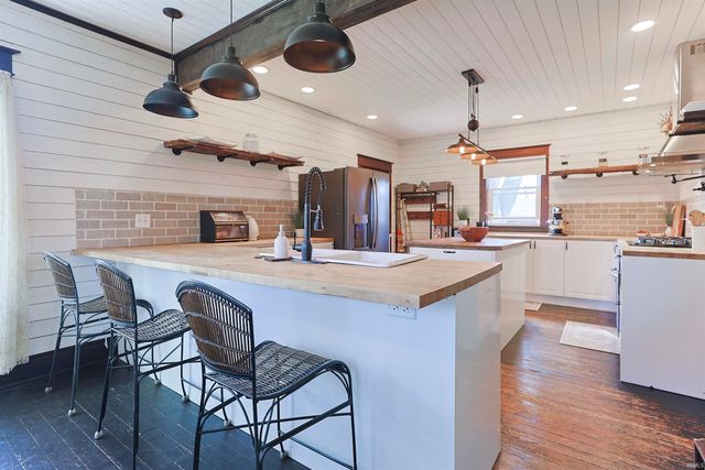 23260 Brick Road, South Bend, IN 46628