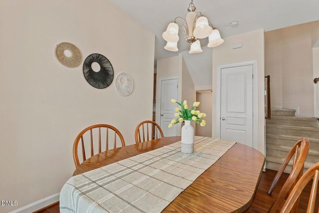 336 Kinellan Lane, Cary, NC 27519