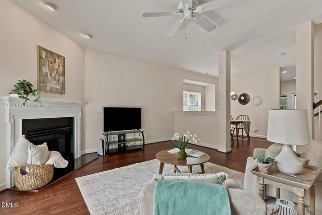 336 Kinellan Lane, Cary, NC 27519