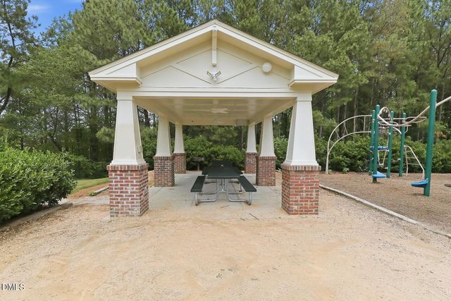 336 Kinellan Lane, Cary, NC 27519