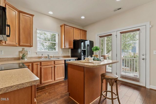 336 Kinellan Lane, Cary, NC 27519