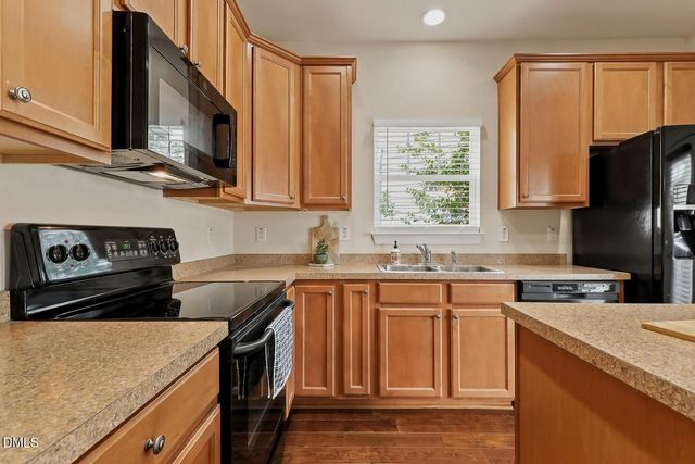 336 Kinellan Lane, Cary, NC 27519