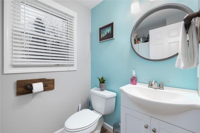 69 Walden Way, Cranston, RI 02921