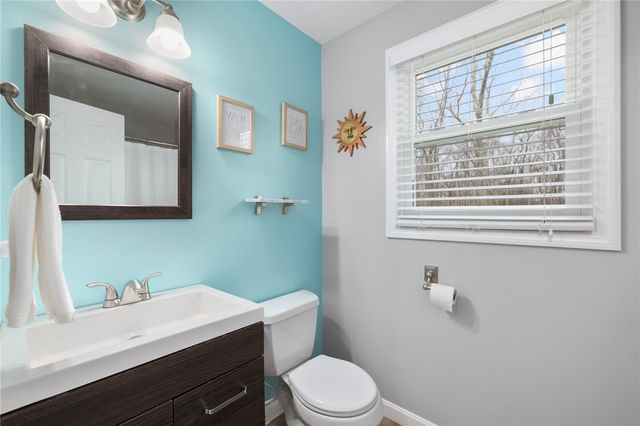 69 Walden Way, Cranston, RI 02921