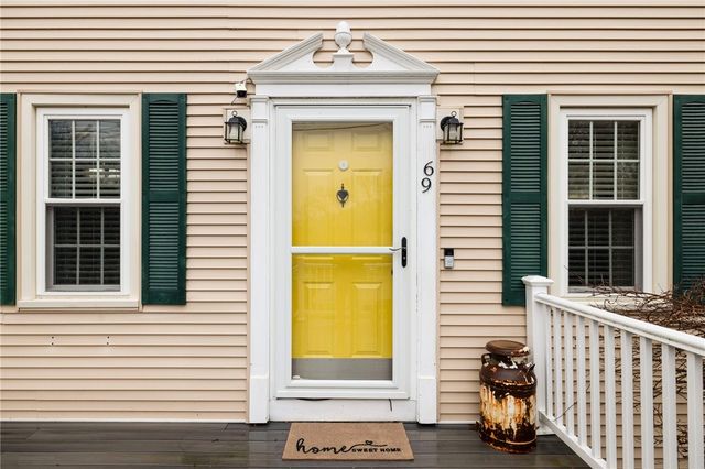 69 Walden Way, Cranston, RI 02921