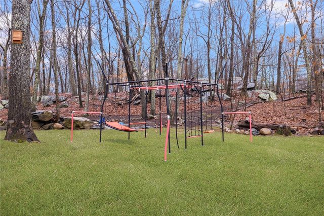 69 Walden Way, Cranston, RI 02921