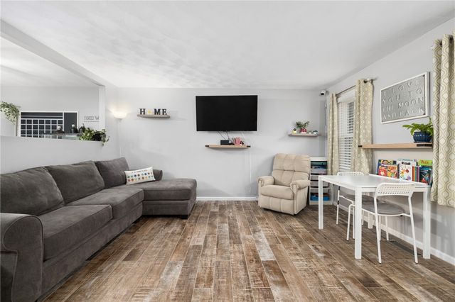 69 Walden Way, Cranston, RI 02921