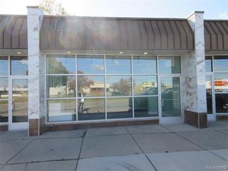 15292 E 8 Mile Road, Detroit, MI 48235