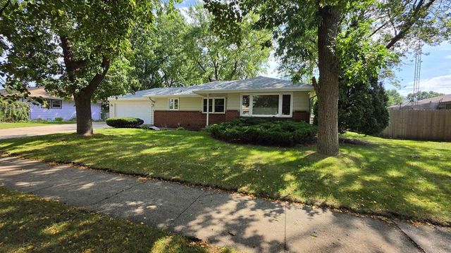 1213 Kellogg Avenue, Janesville, WI 53546