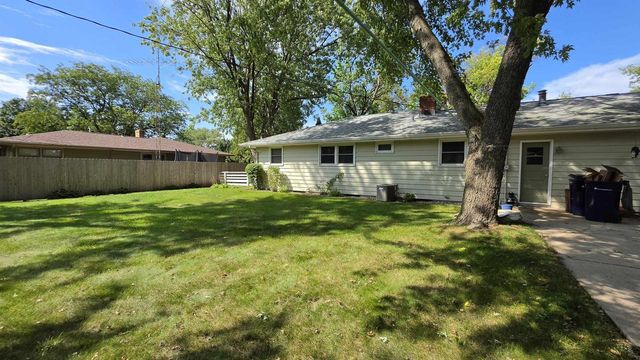 1213 Kellogg Avenue, Janesville, WI 53546